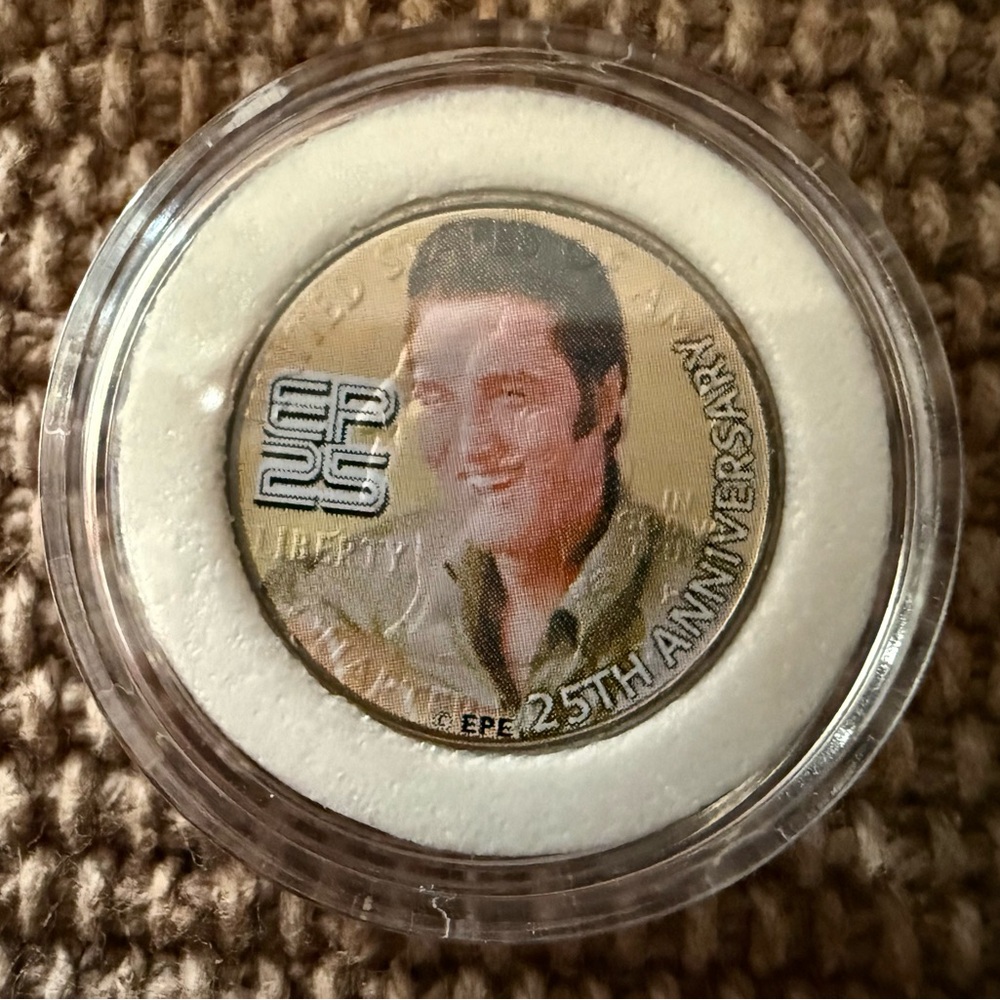 Elvis Presley 25th Anniversary Commemorative Coin